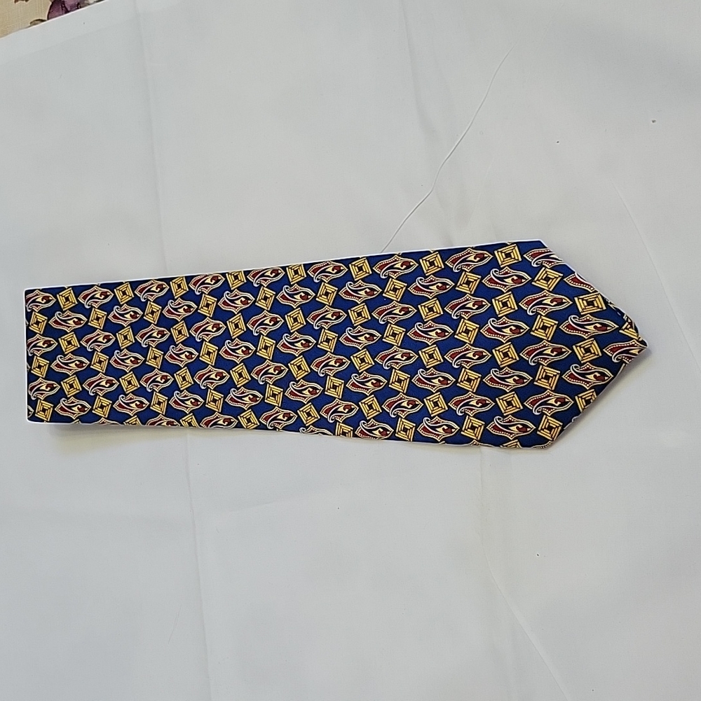 Yves Saint Laurent Men's Tie.  100% Silk Made in Italy